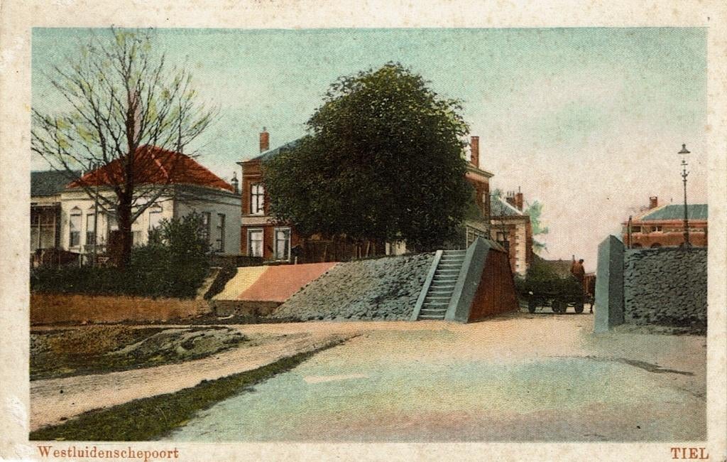 Westluidenschepoort Tiel, Verzamelen, Ansichtkaarten | Nederland, Ophalen of Verzenden, 1920 tot 1940, Gelopen, Gelderland