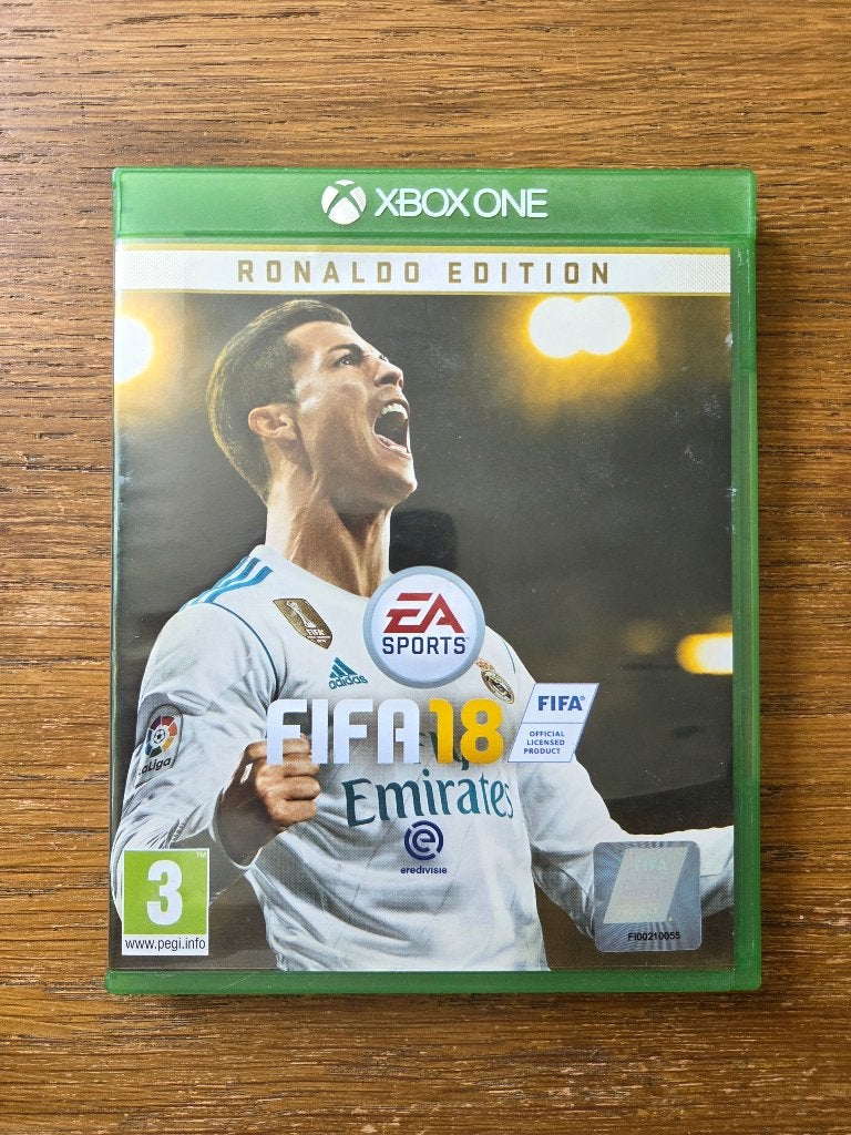 FIFA 18 Cristiano Ronaldo Edition - Xbox One, Ophalen of Verzenden, Zo goed als nieuw, Eén computer, Sport