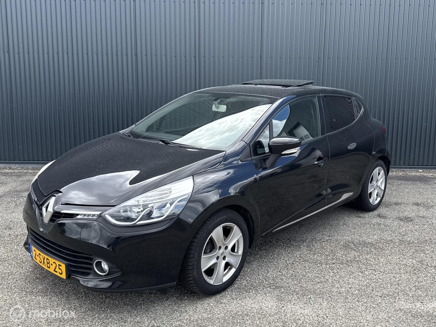 Renault Clio 0.9 TCe Dynamique !Pano schuifkanteldak!, Auto's, Voorwielaandrijving, 540 kg, Zwart, Origineel Nederlands