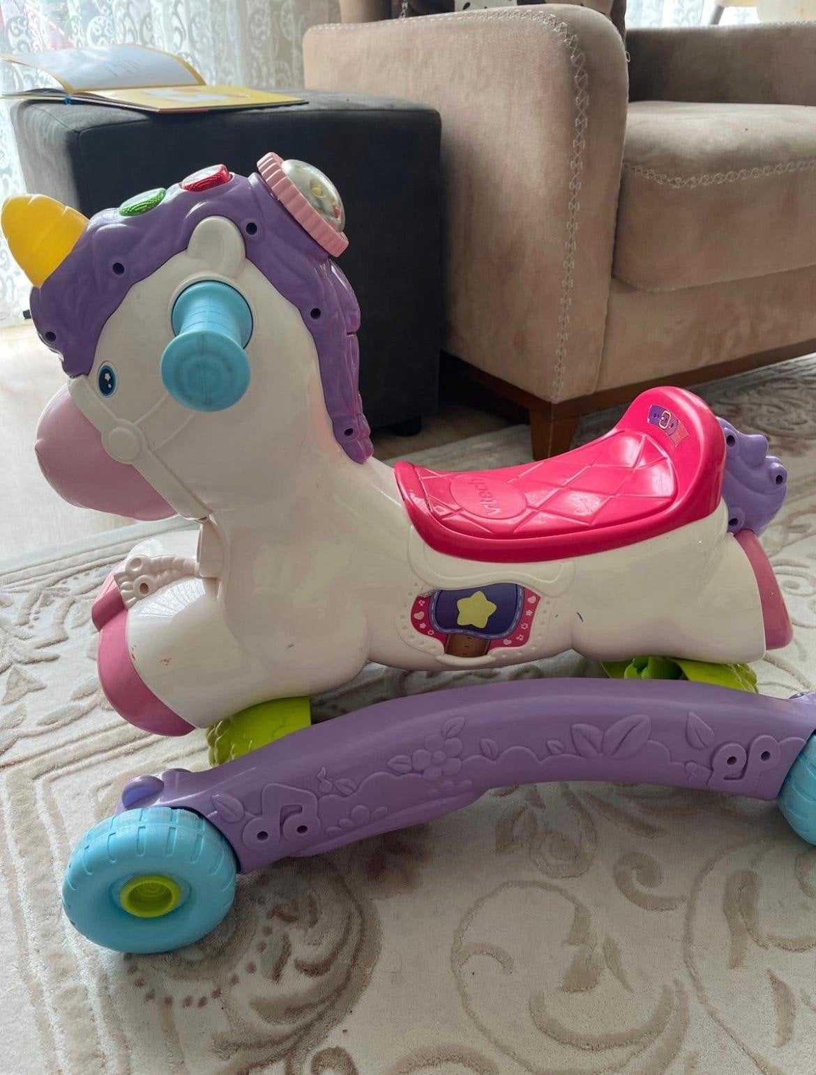 VTech Eenhoorn Loopfiets en Schommelpaard, Kinderen en Baby's, Ophalen of Verzenden, Gebruikt, Overige typen, Met licht