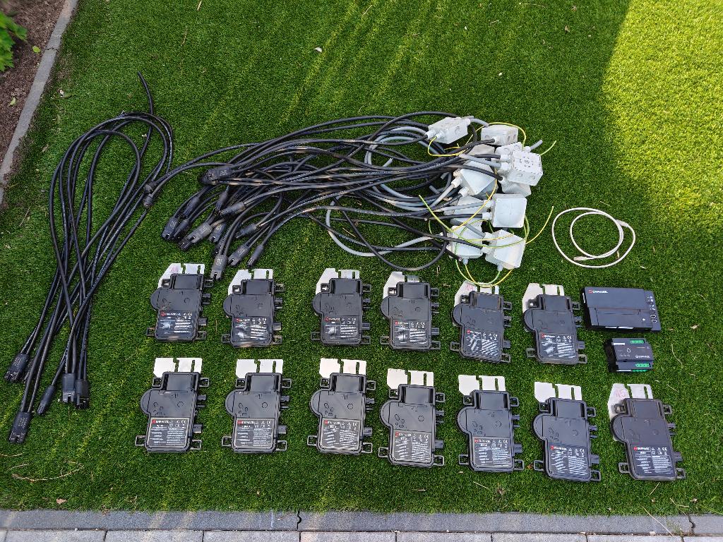 Complete Enphase IQ8+ IQAC Set (13 stuks) + Gateway + Relay!, Ophalen of Verzenden, Gebruikt, Overige typen