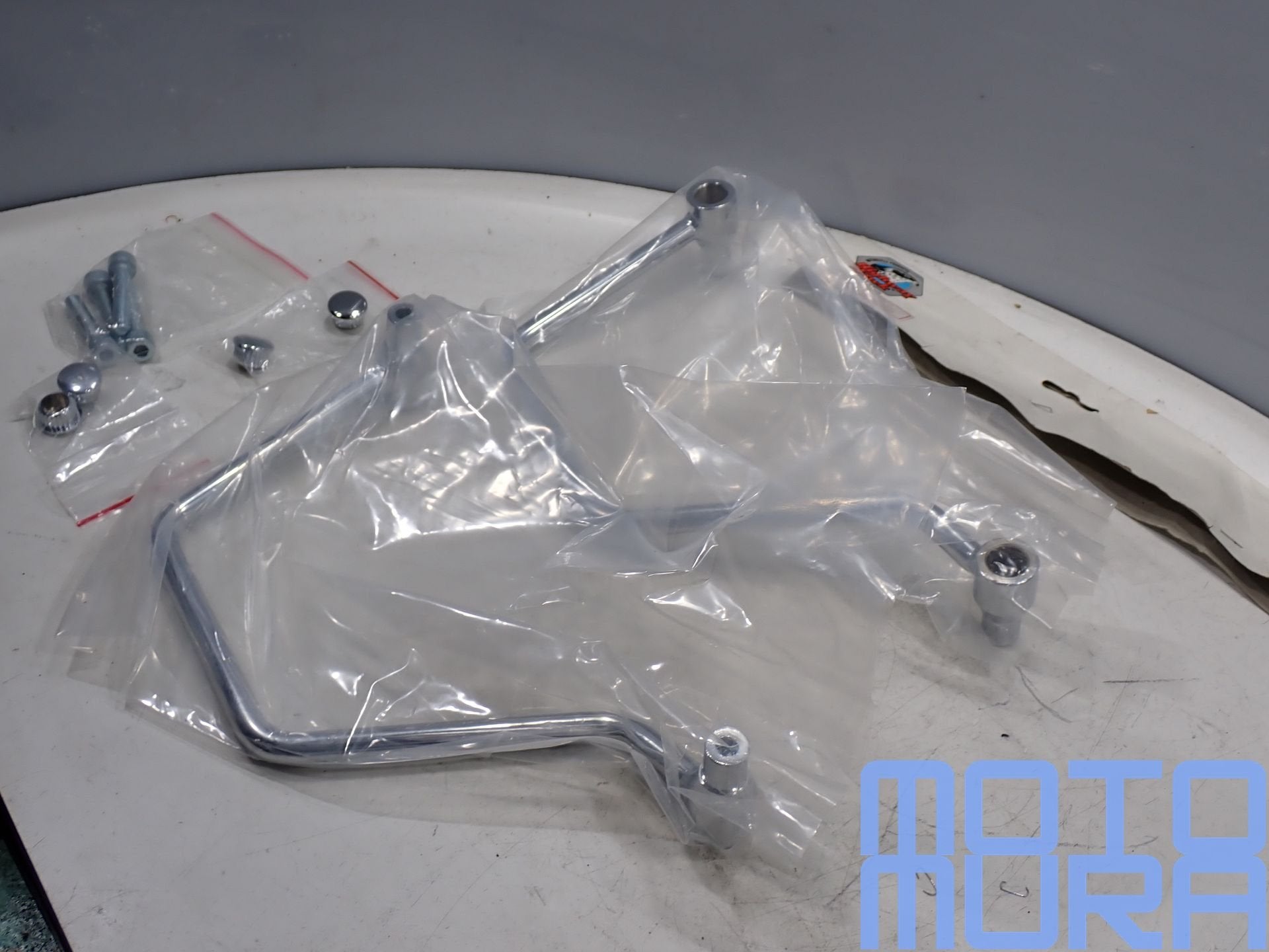 Nieuwe zadel beugel Honda VF 500 magna 1984 - 1985 khighway, Motoren, -, -, Nieuw, Ophalen of Verzenden