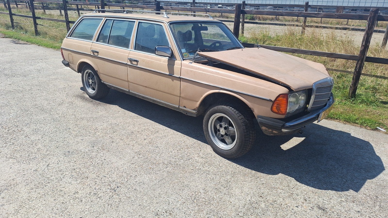 Mercedes-Benz W123 300TD -  Restauratieproject, Ophalen, Gebruikt, Mercedes-Benz