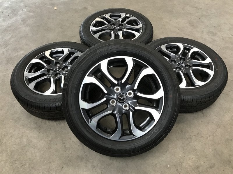 Mazda 2 velgen met banden, Ophalen, Mazda