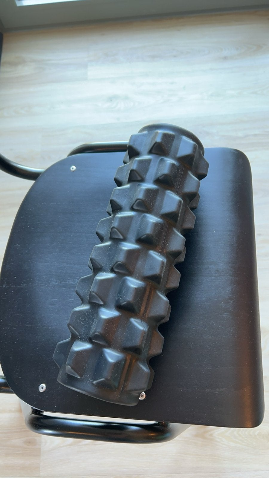 Zwarte Foamroller met Structuur - Zo goed als nieuw, Sport en Fitness, Fitnessmaterialen, Ophalen, Zo goed als nieuw, Armen, Foamroller