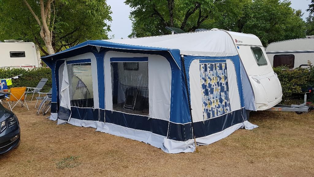 Sterckeman Evolution Comfort 470CP 2010, Caravans en Kamperen, Omvormbare zithoek, Sterckeman, Treinzit, 750 - 1000 kg