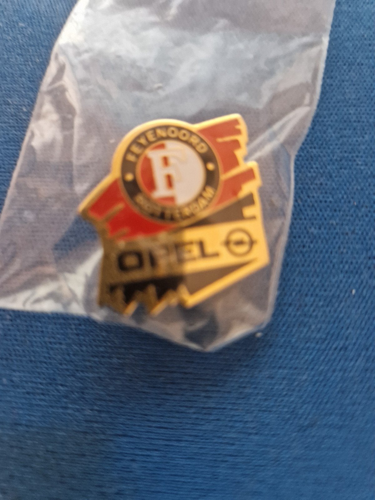 Feyenoord Opel Pin - Nieuw in verpakking, Ophalen of Verzenden