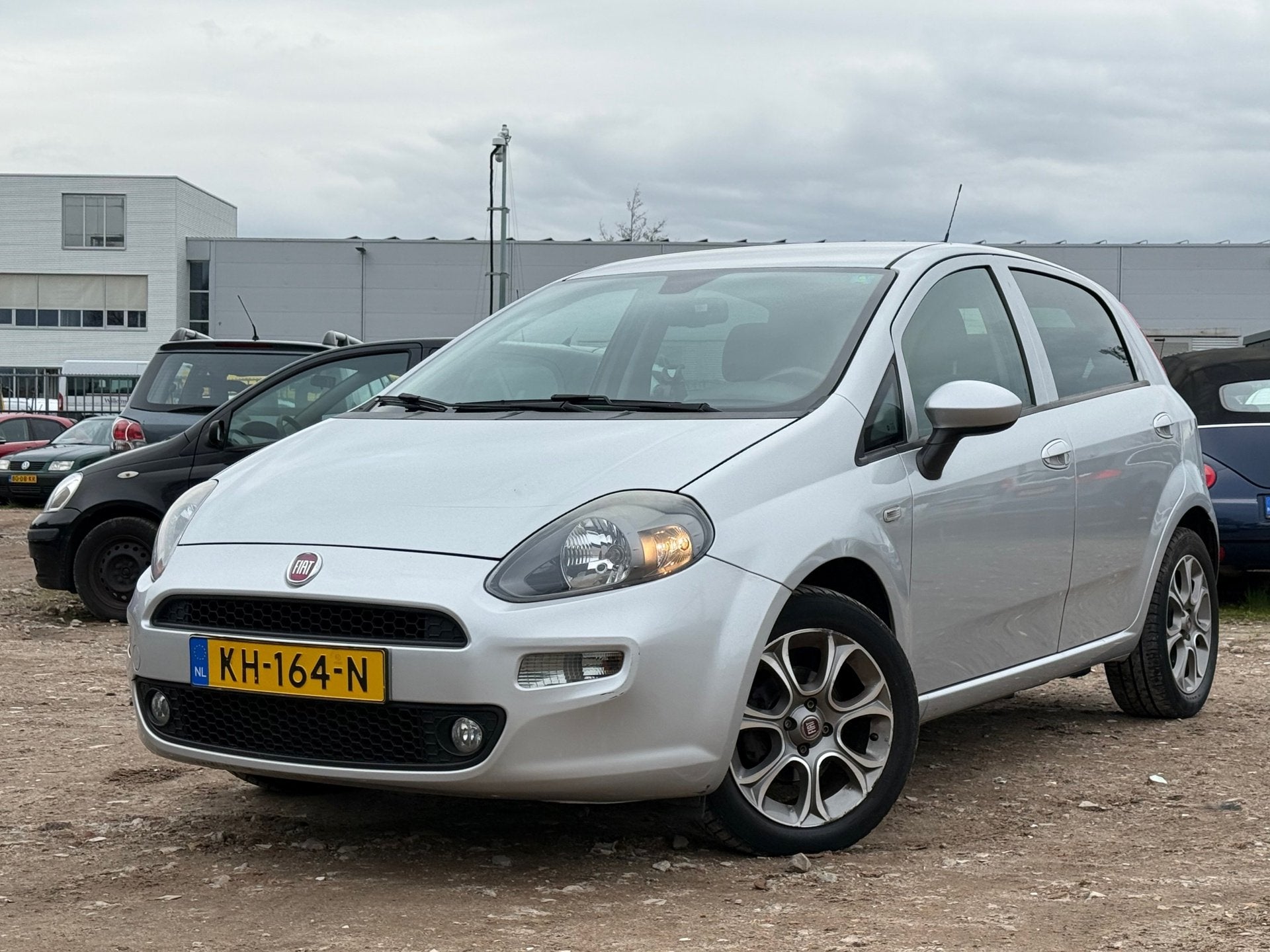 Fiat Punto Evo 0.9 TwinAir Lounge/ ZEER ZUINIG/ LAAG KM, Voorwielaandrijving, Gebruikt, Euro 6, 100 pk