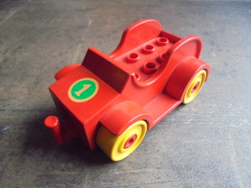 Lego Duplo Car Base 2x6 with Body Racer Car (zie foto's) 4, Ophalen of Verzenden, Gebruikt, Losse stenen, Duplo