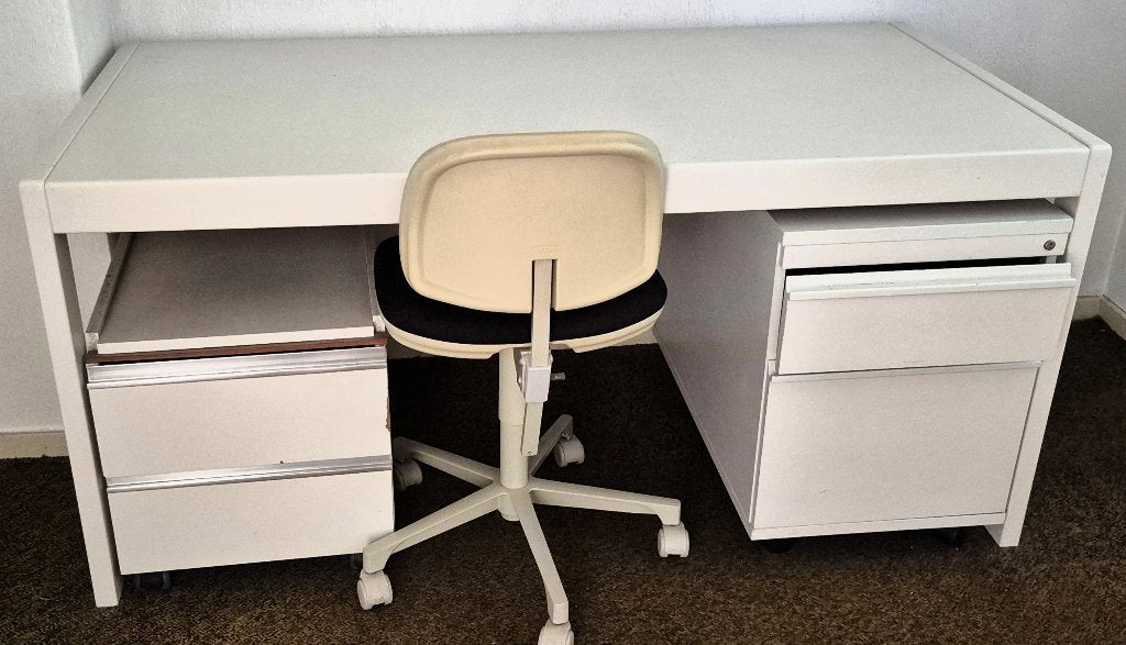 Bureau met bureaustoel, Huis en Inrichting, Bureaus, Ophalen, Gebruikt, Hout, 180 cm
