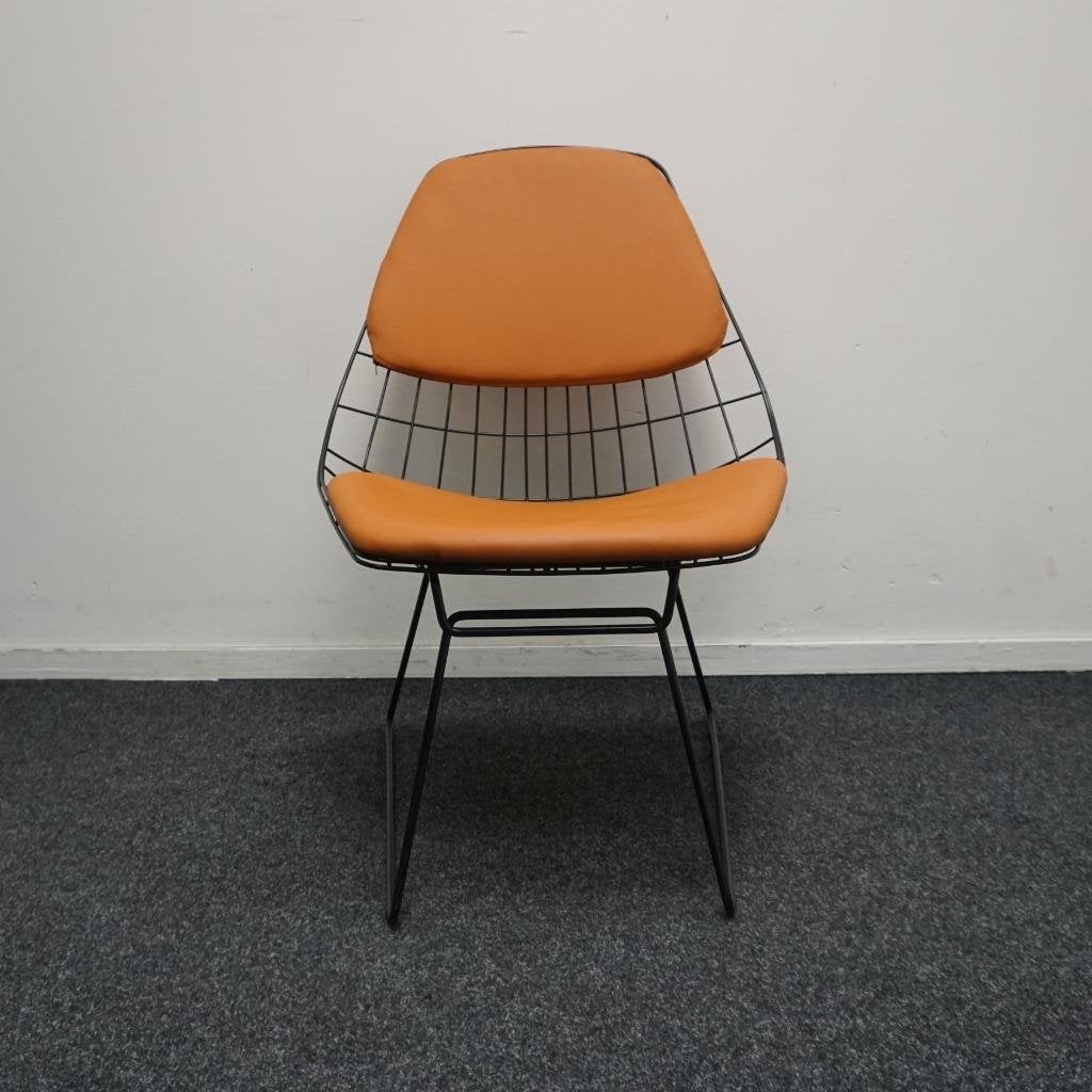 Pastoe Fauteuils | Oranje Leer | Design Stoelen, Gebruikt, -, Minder dan 75 cm, -