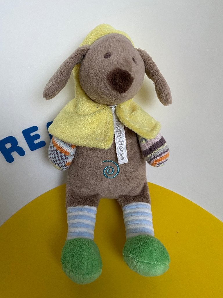 K3153 happy horse hond met geel cape, Kinderen en Baby's, Ophalen of Verzenden, Zo goed als nieuw, Hond