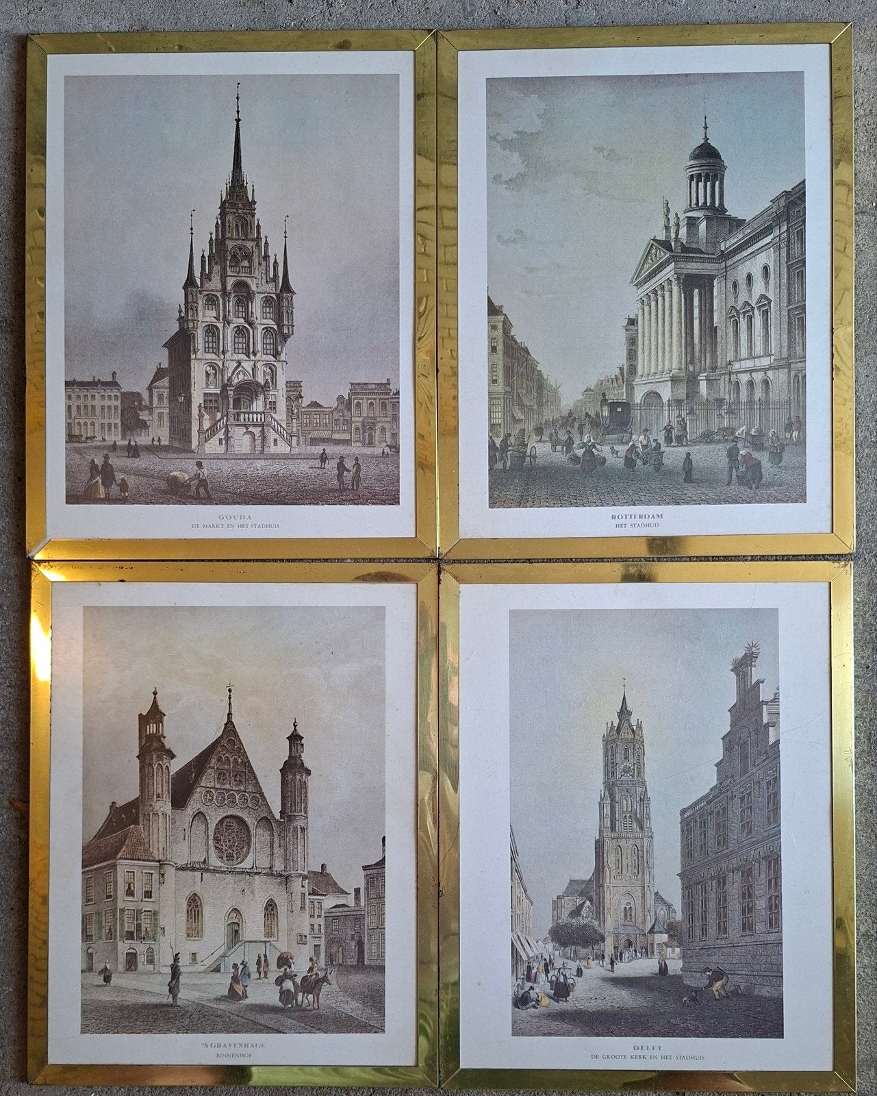 4 ingelijste prenten van Nederlandse stadsgezichten, Antiek en Kunst, Kunst | Etsen en Gravures, Ophalen, Ingelijst, 1800 - 1899
