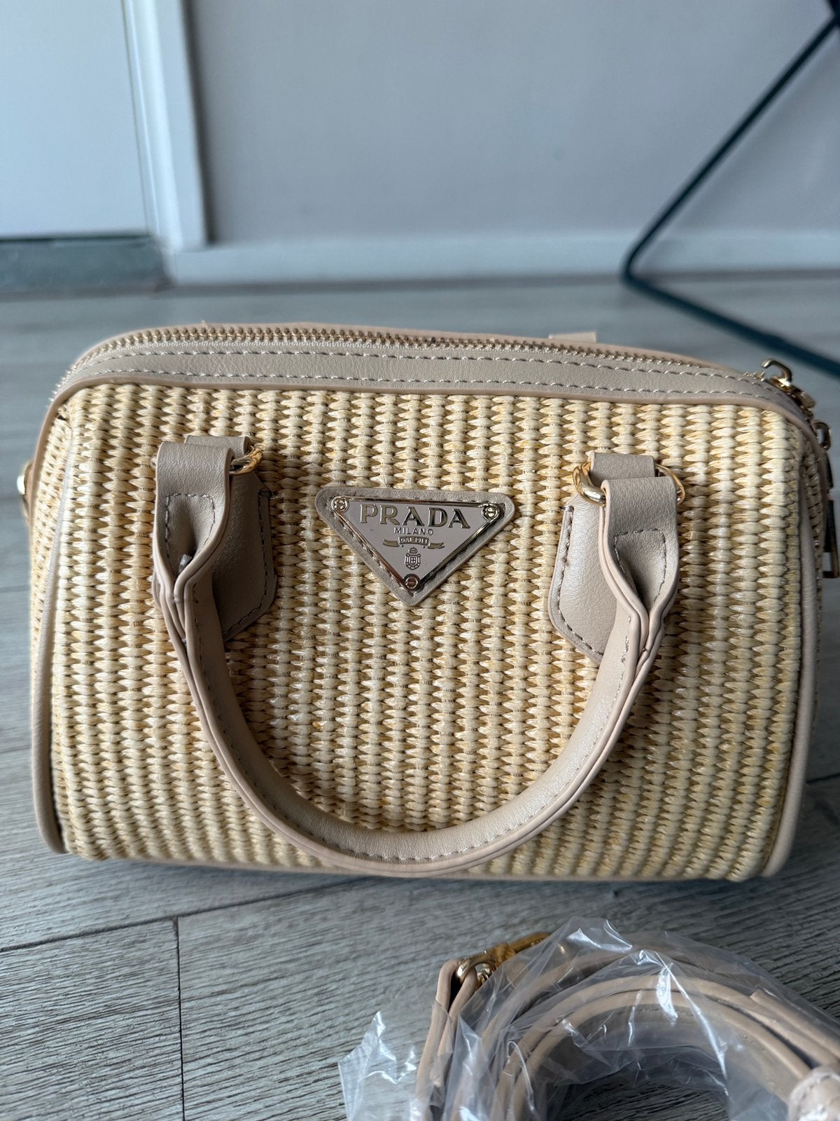 Handtas, Sieraden, Tassen en Uiterlijk, Tassen | Damestassen, Verzenden, Zo goed als nieuw, Overige kleuren, Handtas