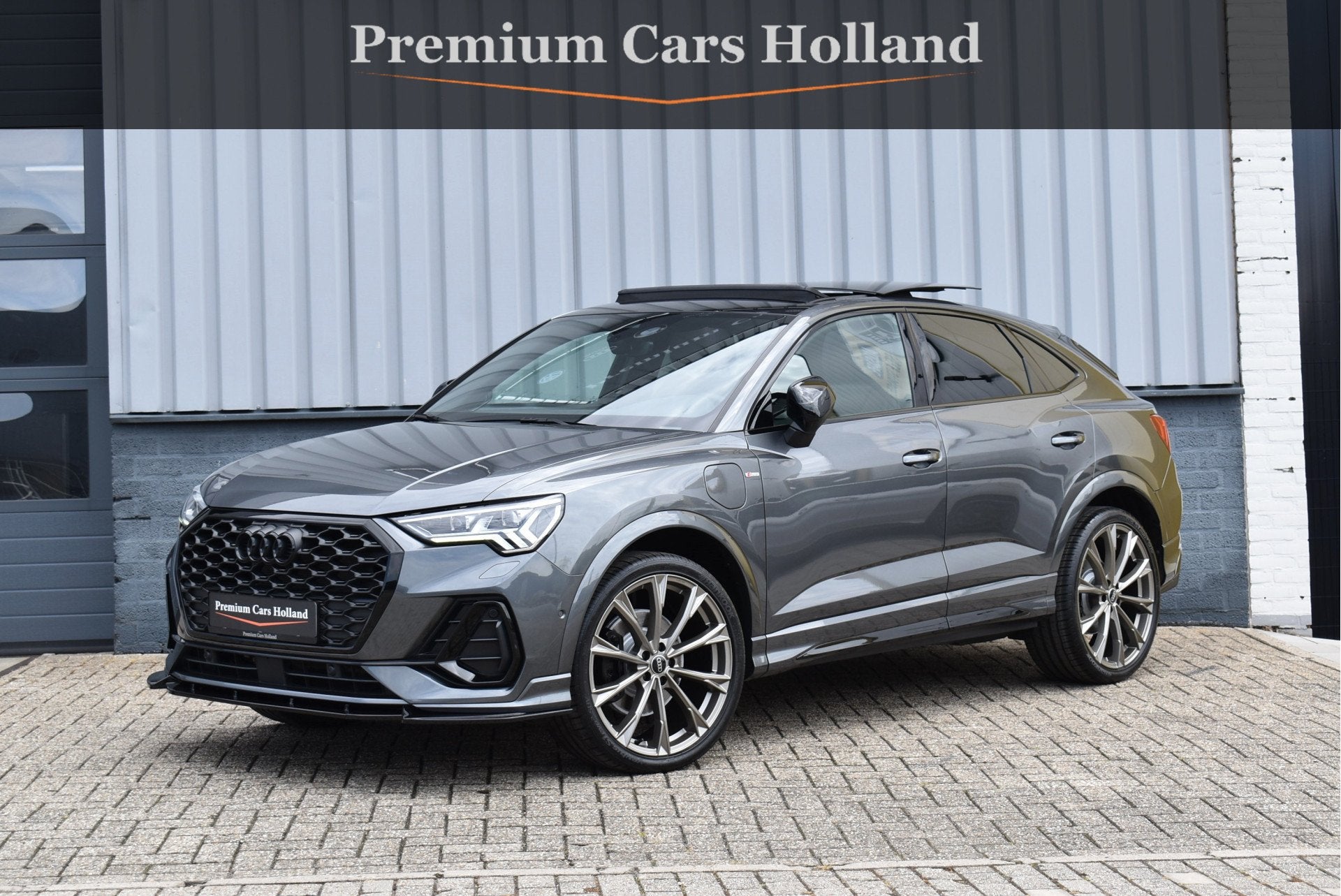 Audi Q3 Sportback 45 TFSI e S-Line RSQ3 Pano Leder Camera Ma, Gebruikt, Euro 6, 245 pk, Hybride Elektrisch/Benzine
