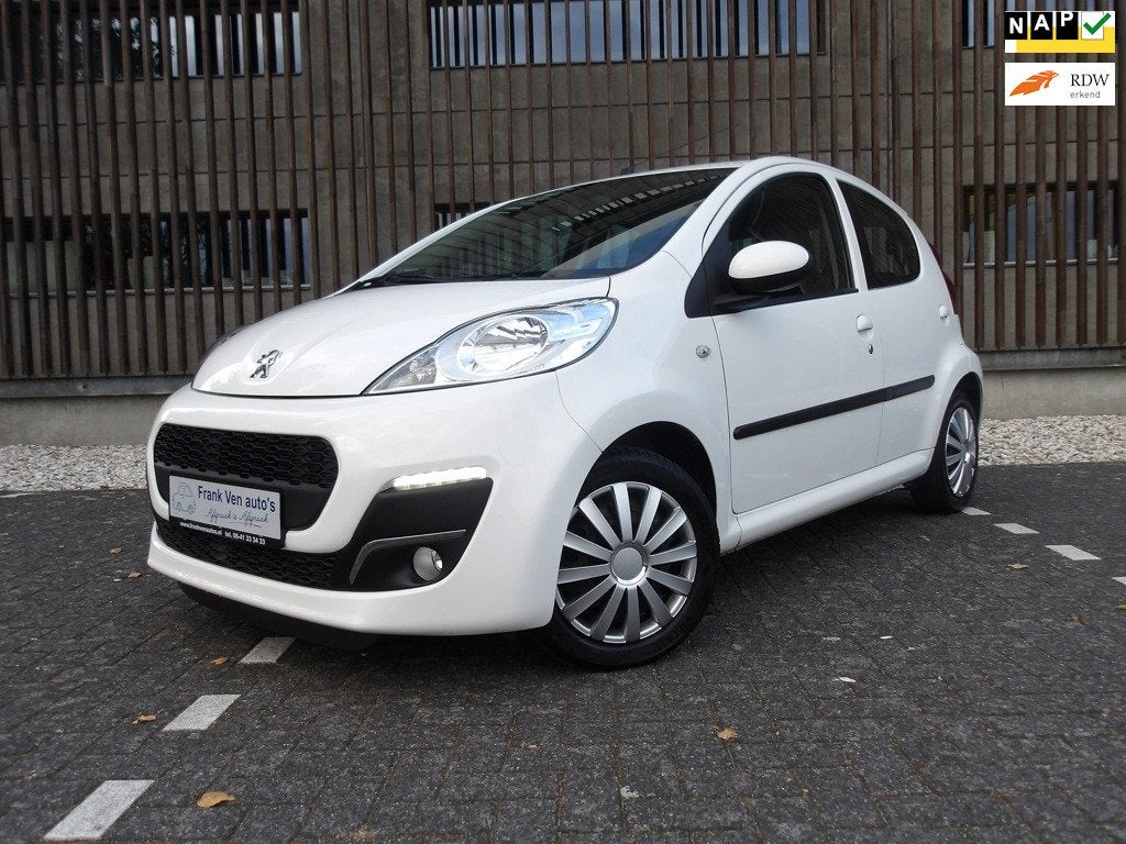 Peugeot 107 1.0 Active/5drs/AIRCO/LED/NAP!/oh beurt/nwe APK/, Voorwielaandrijving, Stof, Gebruikt, Zwart