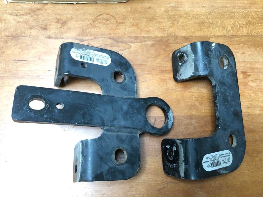 Bevestigingen opstapplaat Renault Master - ACPS Automotive H, Gebruikt, Renault, Ophalen of Verzenden, Achter