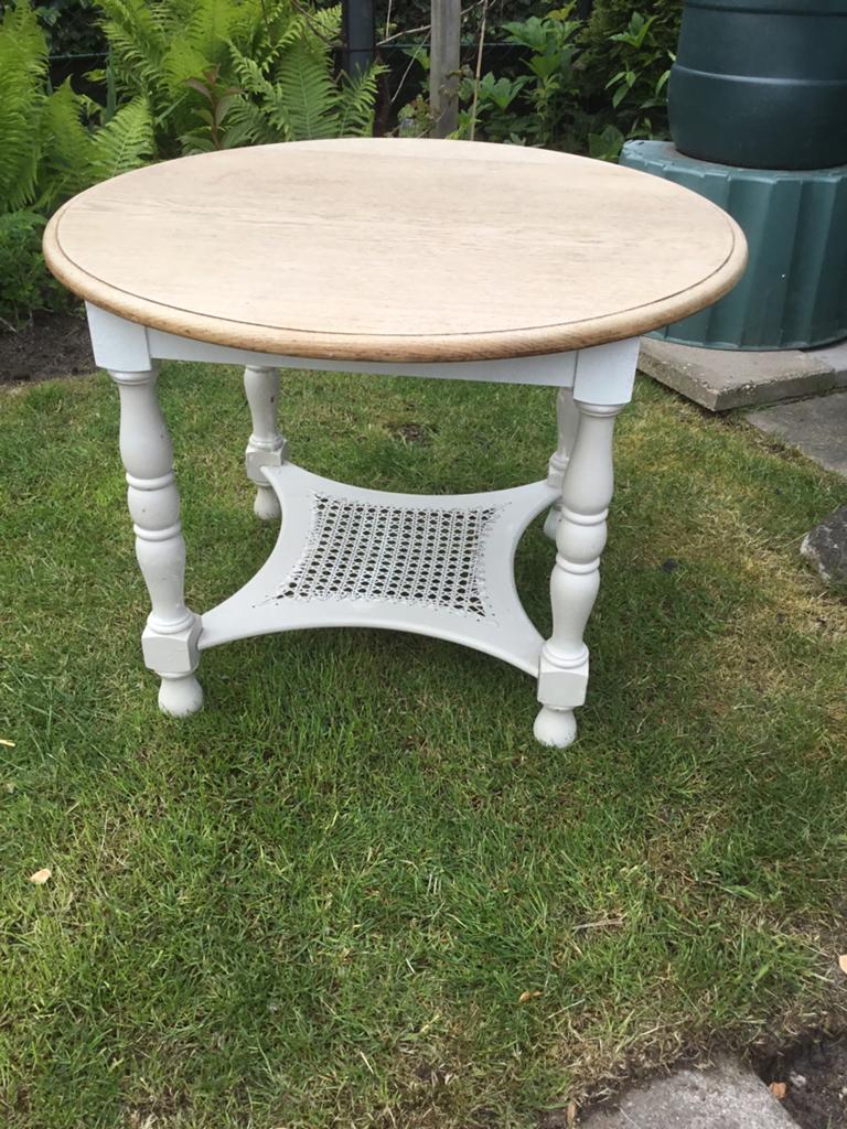 Salon tafel gratis, Ophalen of Verzenden