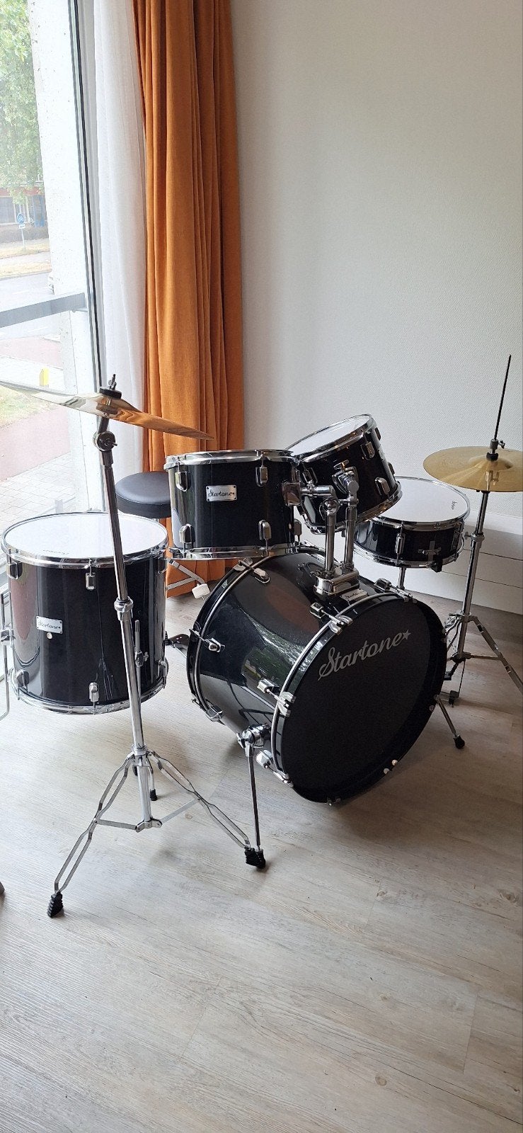 Startone drumset studio -BK, compleet met bekkens, krukje, Ophalen, Zo goed als nieuw, Overige merken