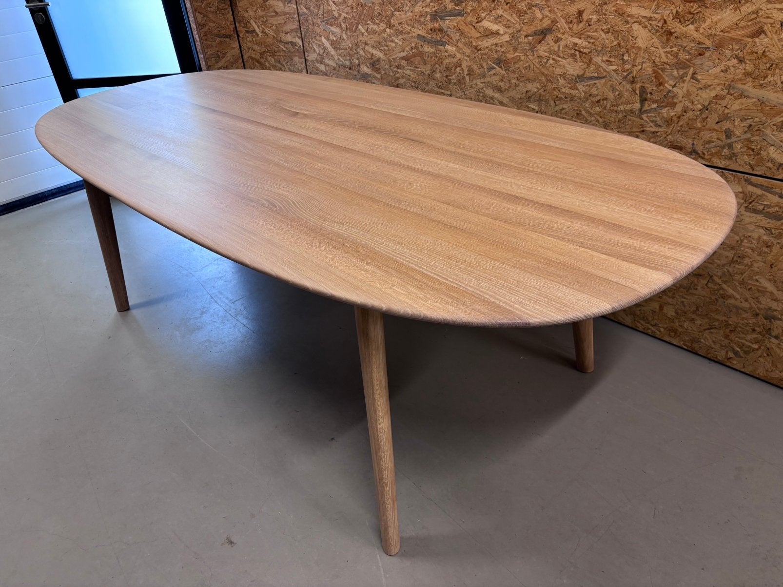 Artisan Luc tafel, Huis en Inrichting, Tafels | Eettafels, Eikenhout, 200 cm of meer, Ophalen of Verzenden, Zo goed als nieuw