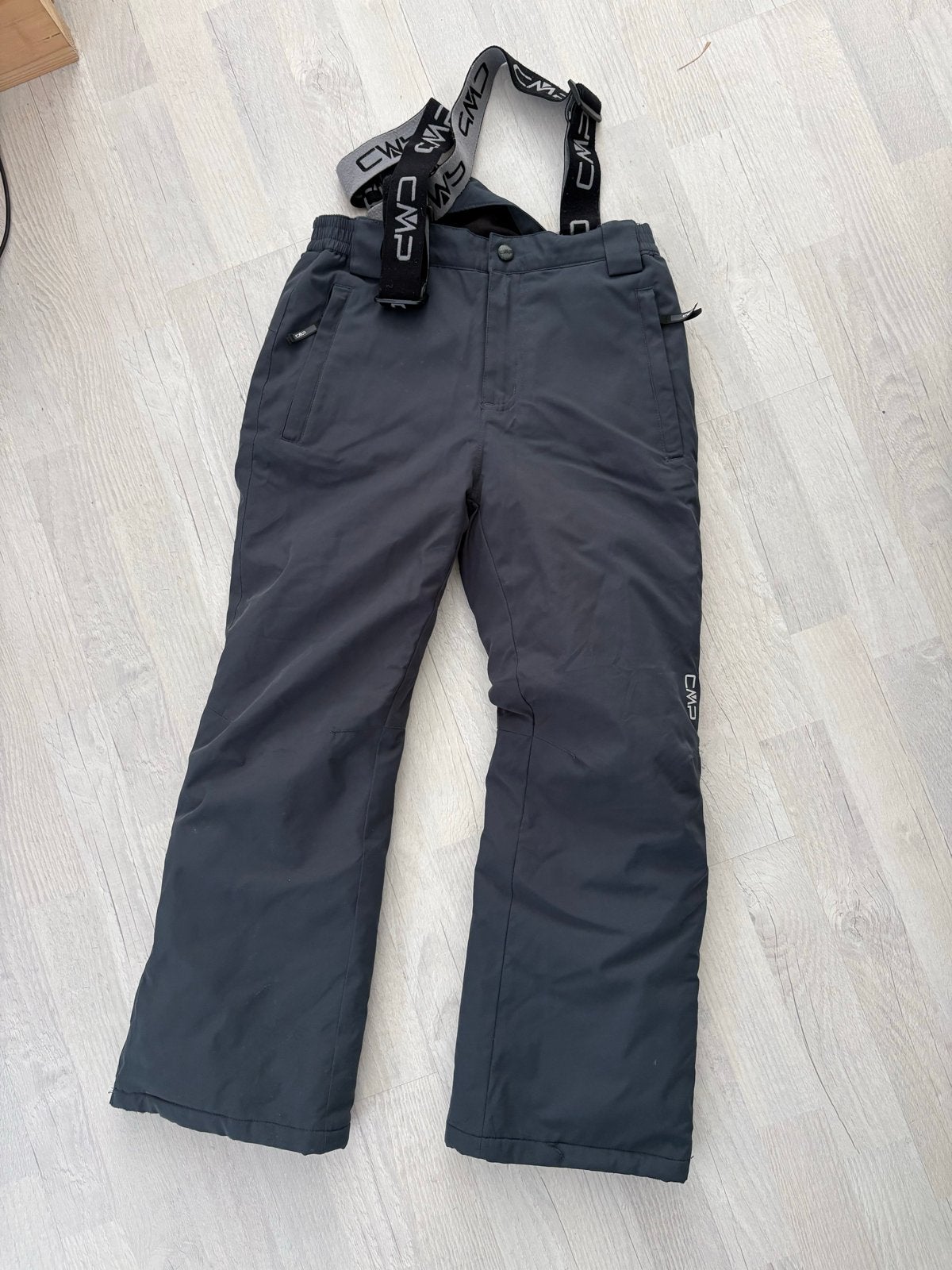CMP Skibroek Maat 140 - Donkergrijs met Bretels, Ophalen of Verzenden, Gedragen, Broek