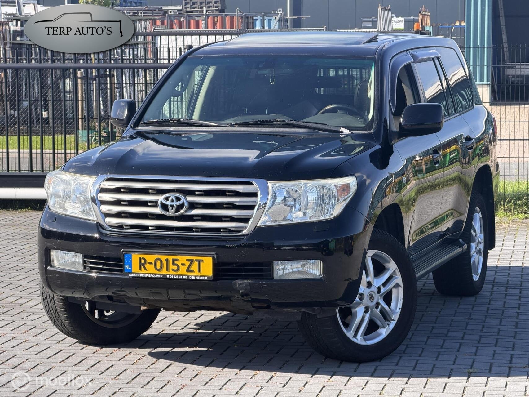 Toyota LandCruiser V8 4.5 D-4D Executive 7p., Auto's, Gebruikt, 8 cilinders, 7 stoelen, Zwart