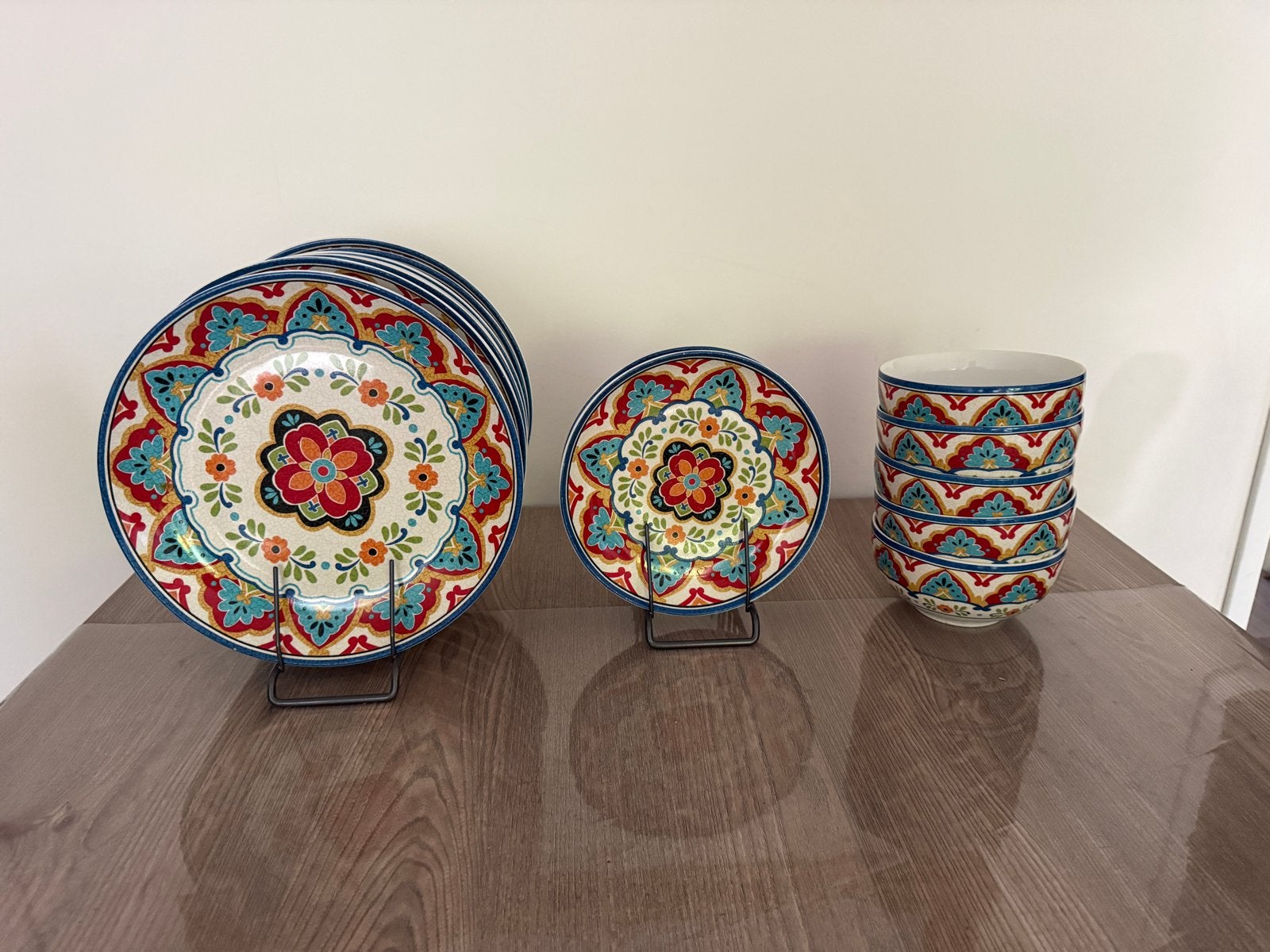 Servies set: 7 grote borden, 2 kleine borden, 5 kommen, Overige merken, Keramiek, Ophalen of Verzenden, Zo goed als nieuw