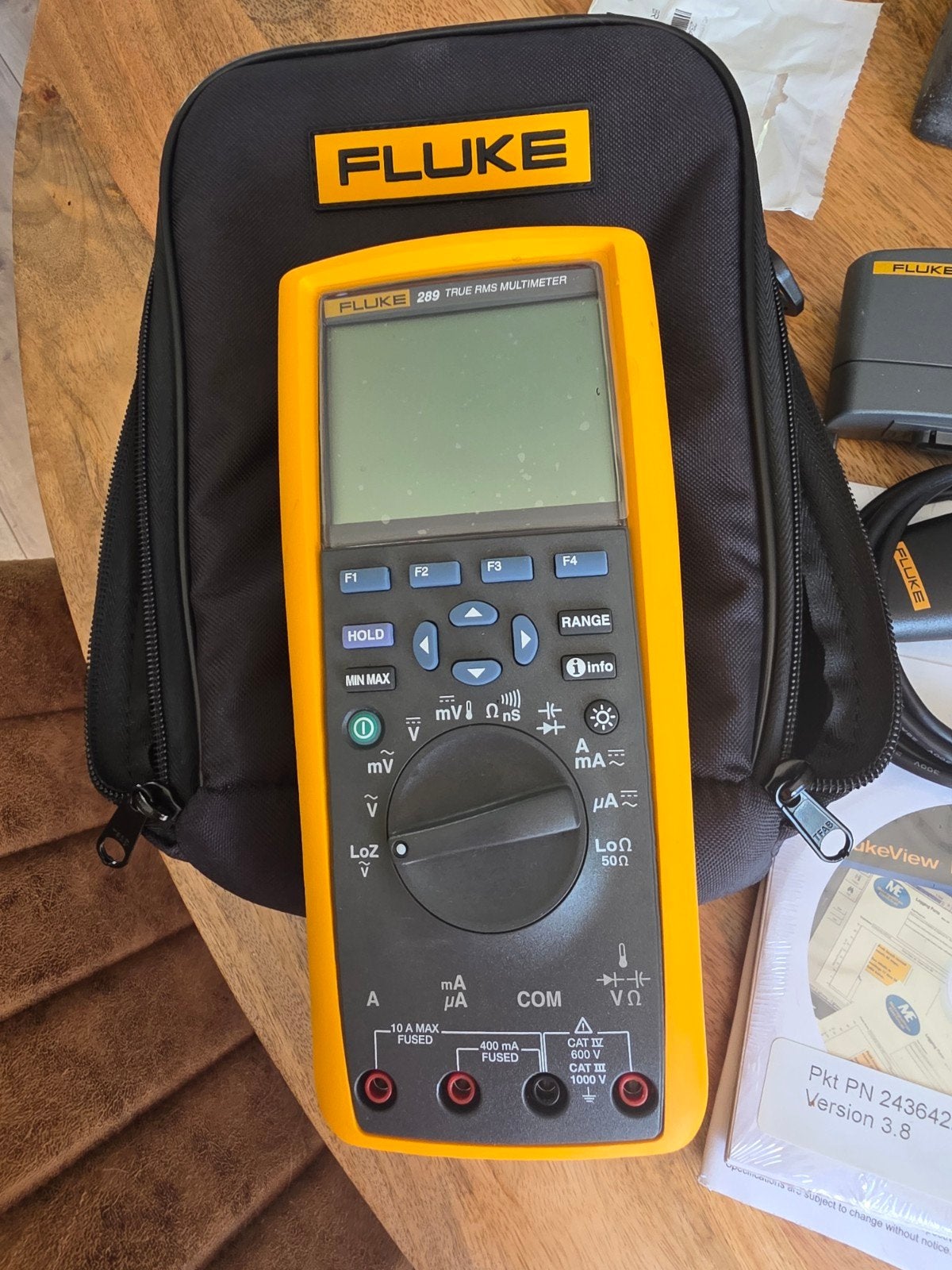 Fluke 289/FVF/EUR/True RMS Multimeter met accessoires, Doe-het-zelf en Verbouw, Meetapparatuur, Ophalen, Zo goed als nieuw, Multimeter