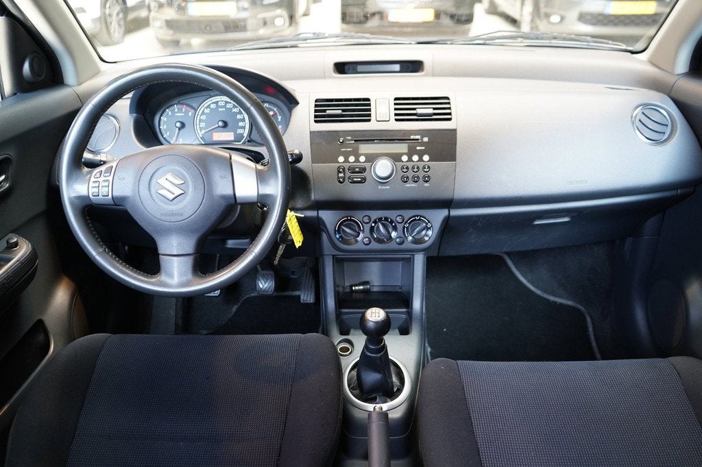 Suzuki Swift 1.3 Shogun | AIRCO | ELEK.RAMEN | NAP | APK., Voorwielaandrijving, Stof, 965 kg, Swift