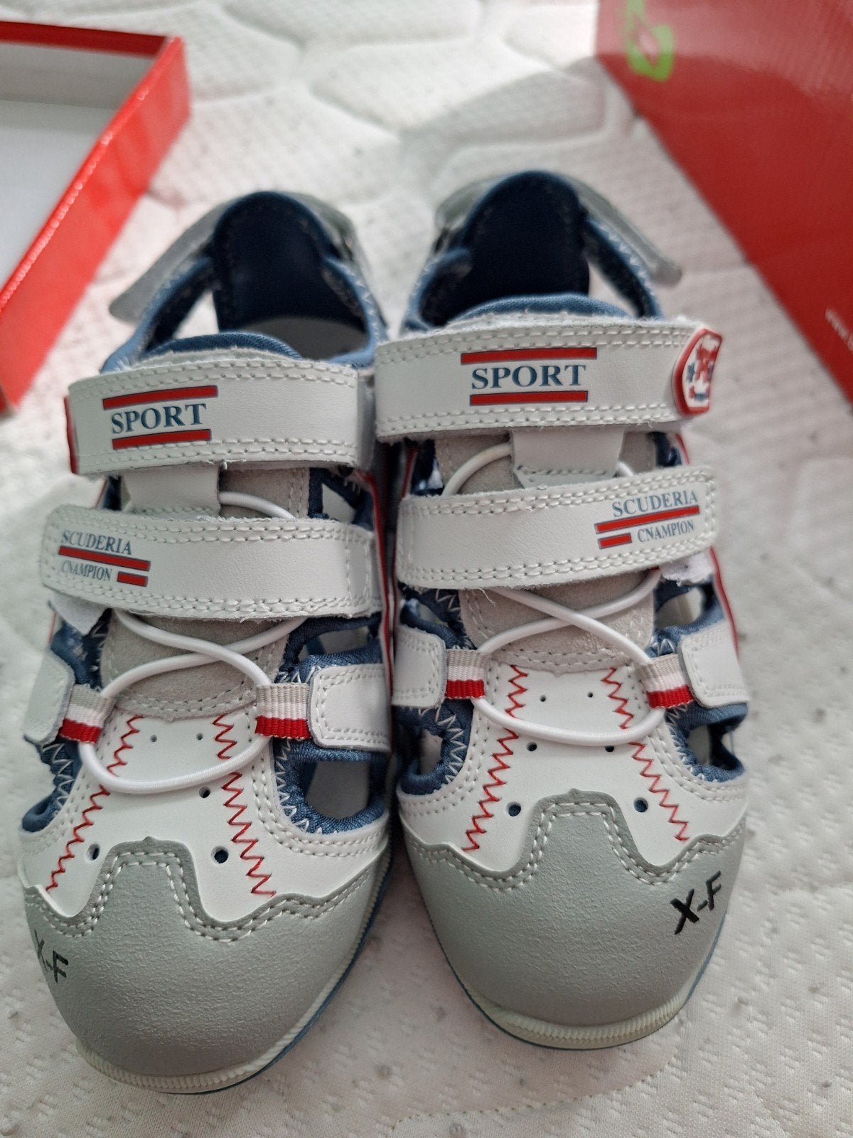 Nieuwe kindersandalen maat 32 - Wit/Blauw/Rood, Ophalen, Jongen of Meisje, Schoenen, Nieuw