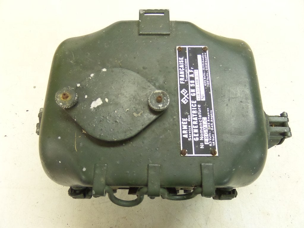 Handgenerator GN-58-A Fr voor de  GRC-9 radio set Angrynine, Ophalen, Landmacht, Amerika
