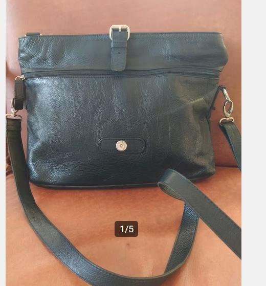 NIEUW!! SACCOO prachtige leren tas VAN 130 VOOR 50 EURO!, Verzenden, Nieuw, Zwart, Schoudertasje