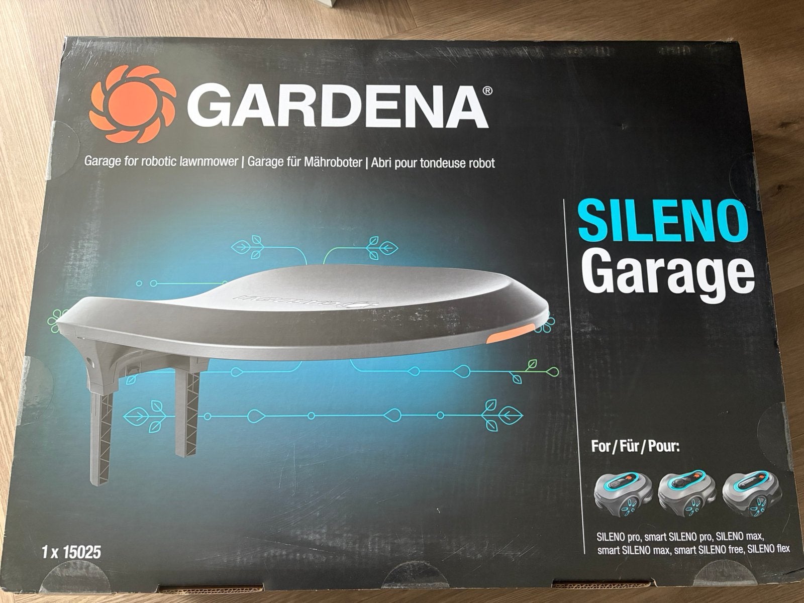 Nieuwe Gardena sileno garage afdak robotmaaier, Ophalen of Verzenden, Nieuw, Meer dan 25 cm, Met regensensor