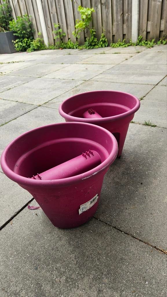 2 roze kunststof bloempotten voor tuin of balkon, Kunststof, Gebruikt, Rond, Ophalen of Verzenden