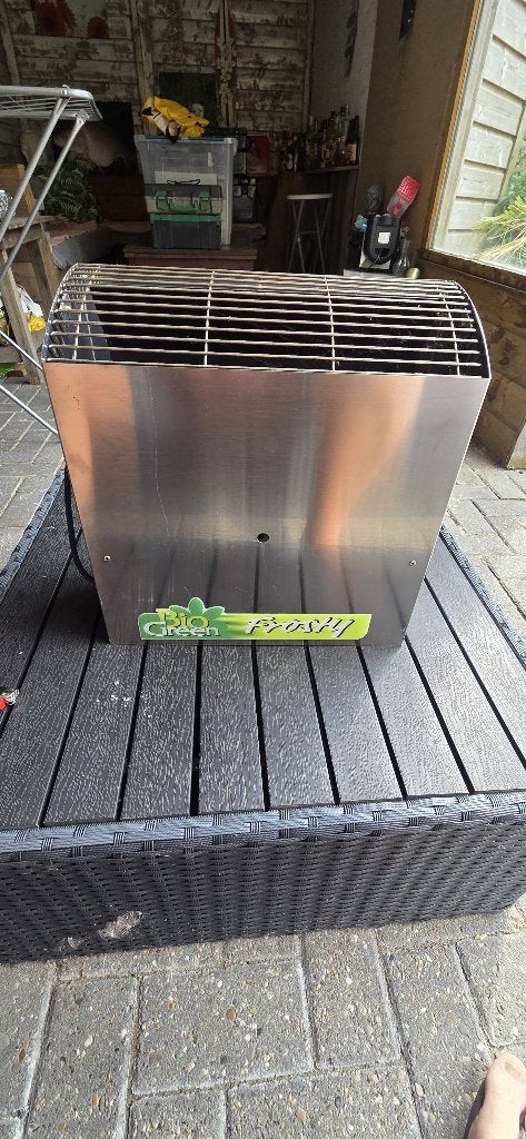 Kacheltje bv voor in je schuur, Ophalen, Elektrisch, Zo goed als nieuw, Hangend