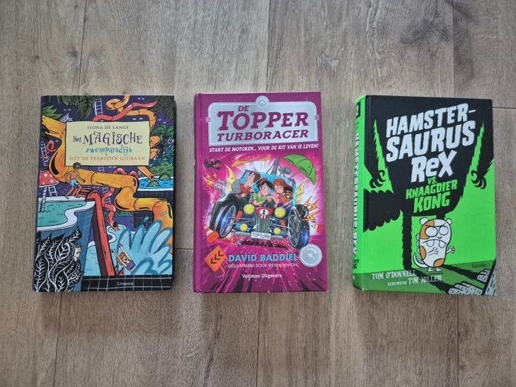 3 kinderboeken: Topper, Hamstersaurus Rex, Magische Zwempar., Ophalen of Verzenden, Zo goed als nieuw