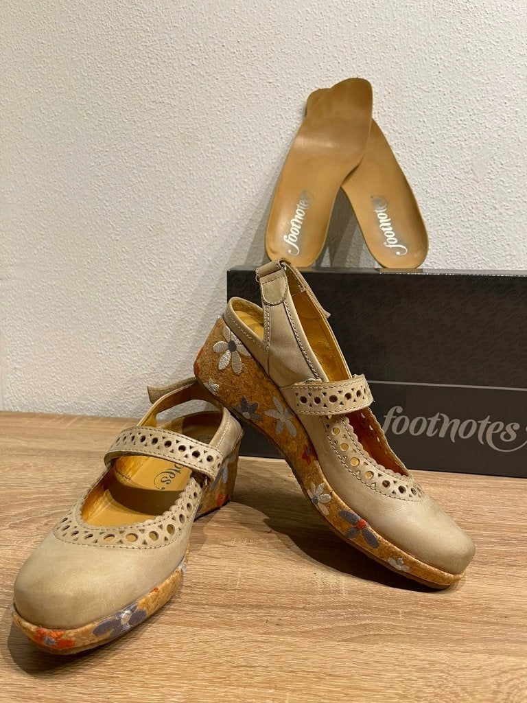 Footnotes  Wedge Sandalen, Mary Jane – Maat 38 G, Nieuwstaat, Kleding | Dames, Schoenen, Footnotes, Footnotes, Zo goed als nieuw
