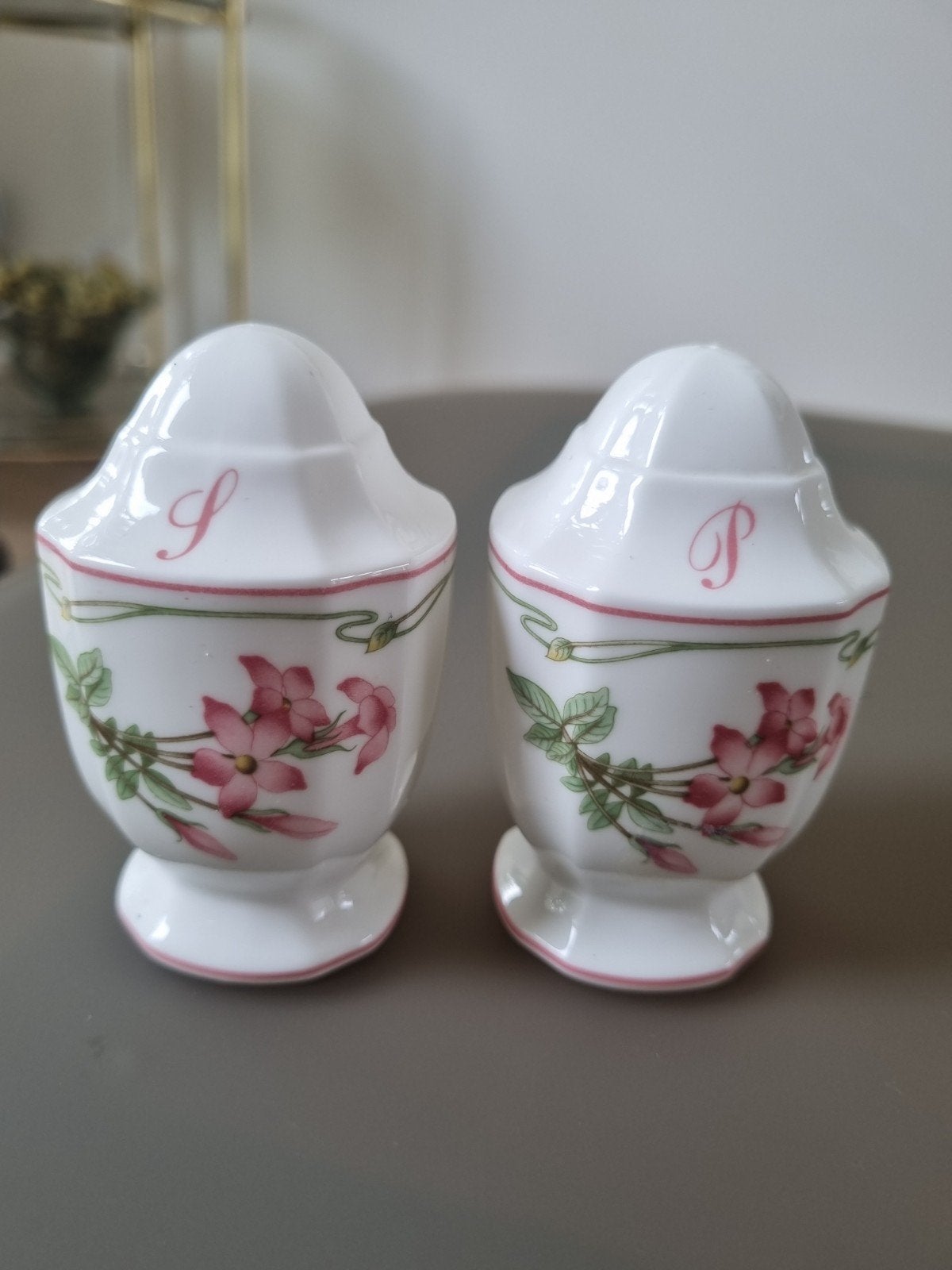 Nieuw! Villeroy & Boch Clarisa peper en zout stel uit de jar, Ophalen of Verzenden