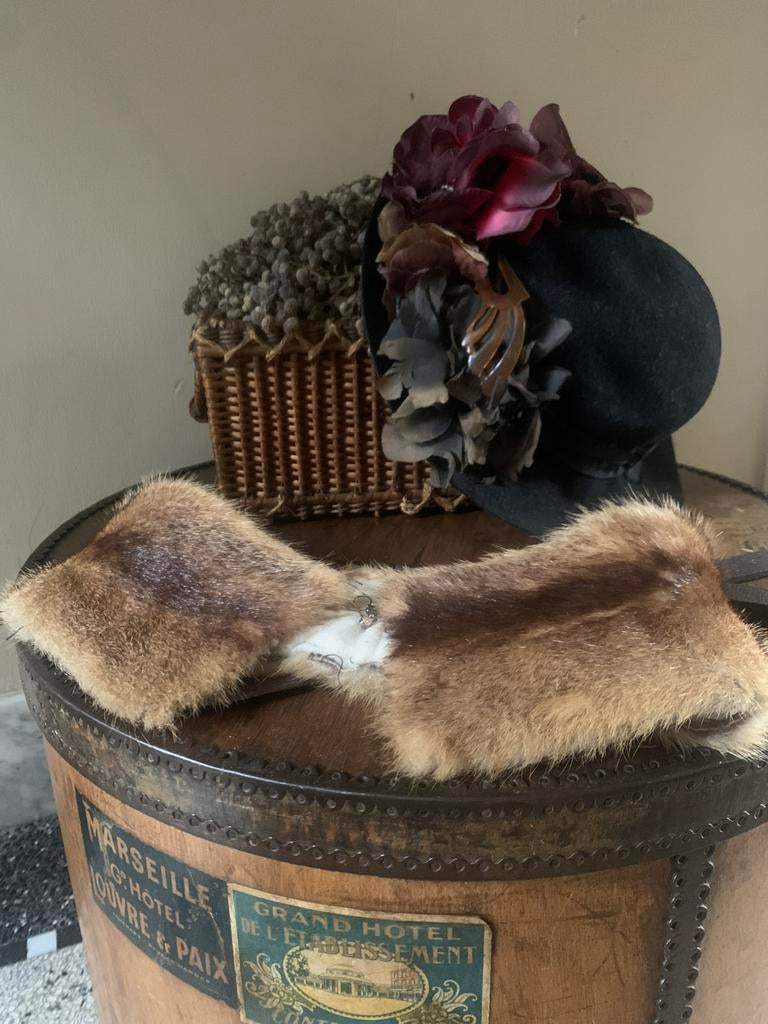 ** oud bontje ** kraag, Antiek en Kunst, Antiek | Kleding en Accessoires, Ophalen of Verzenden