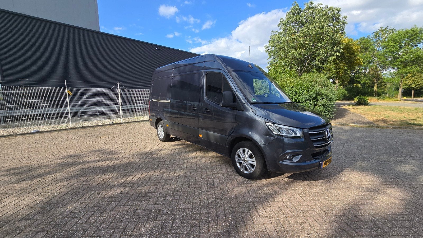 Mercedes-Benz Sprinter GB 319 CDI 190pk L2 RWD 9G-TRONIC, Auto's, Automaat, Achterwielaandrijving, Mercedes-Benz, Diesel