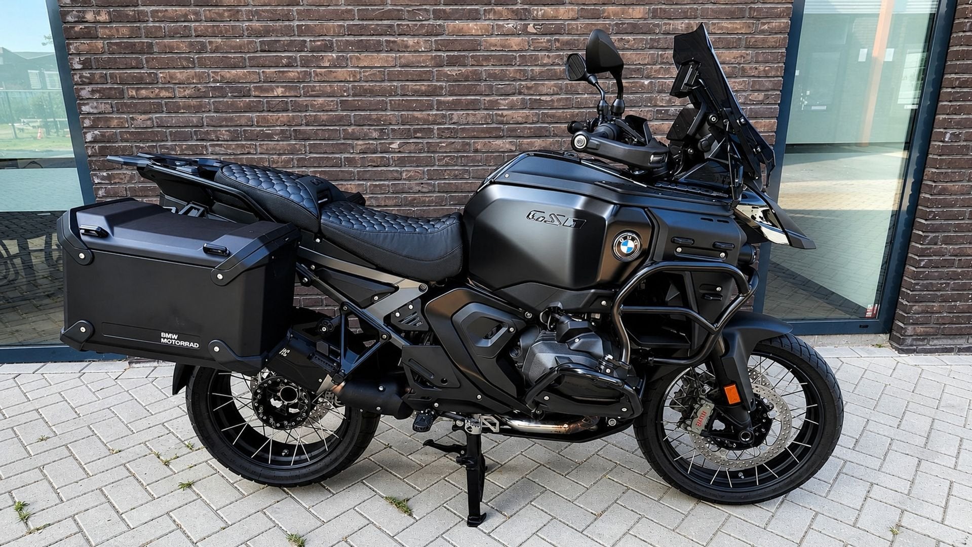 BMW R1300 GS Adventure  R 1300 GS GS1300 BTW - 1 of 1300, 2 cilinders, Motorrijbewijs A, Bedrijf, Onbekend