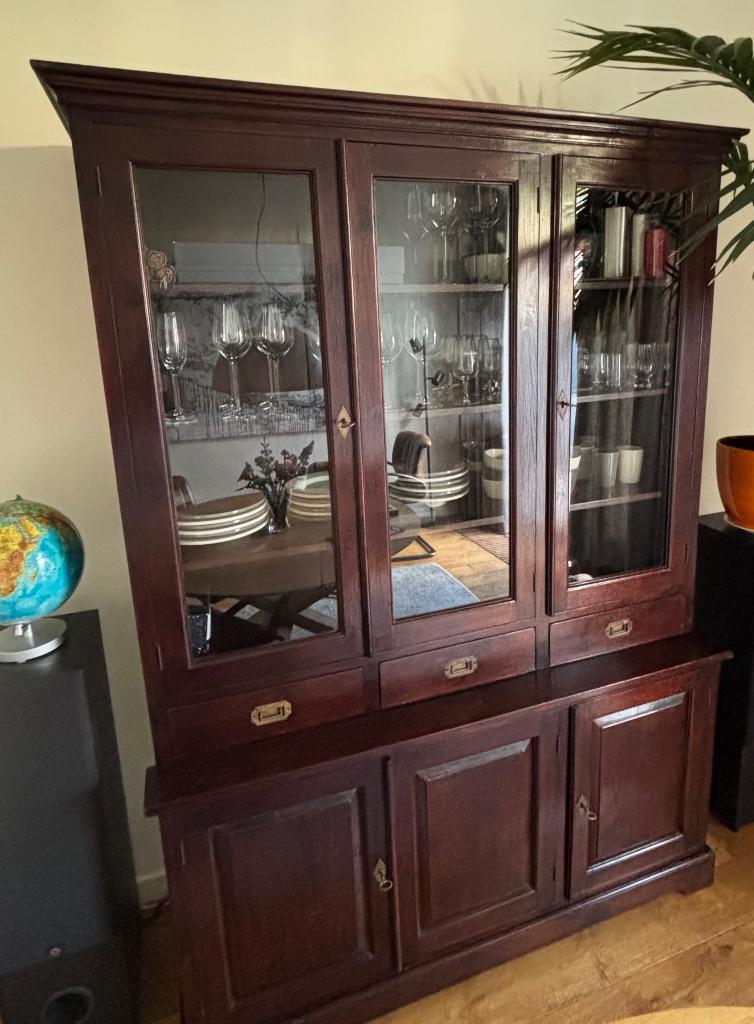 Buffetkast in koloniaalse stijl te koop!, Huis en Inrichting, Ophalen, Gebruikt, 200 cm of meer, Koloniaal