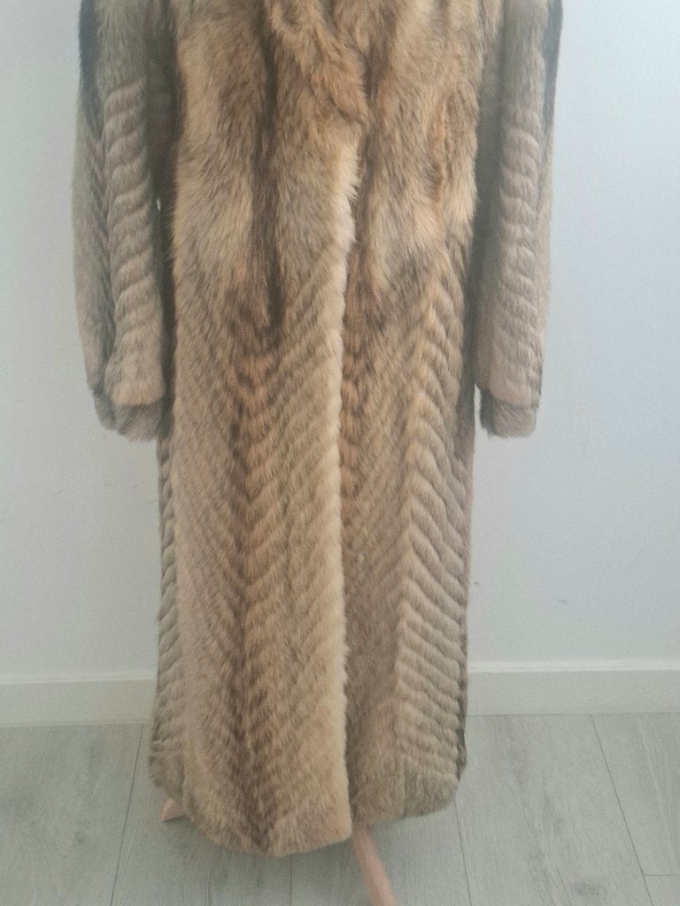 Mooie lange bontjas, Maat 38/40 (M), Bruin, Verzenden, Onbekend