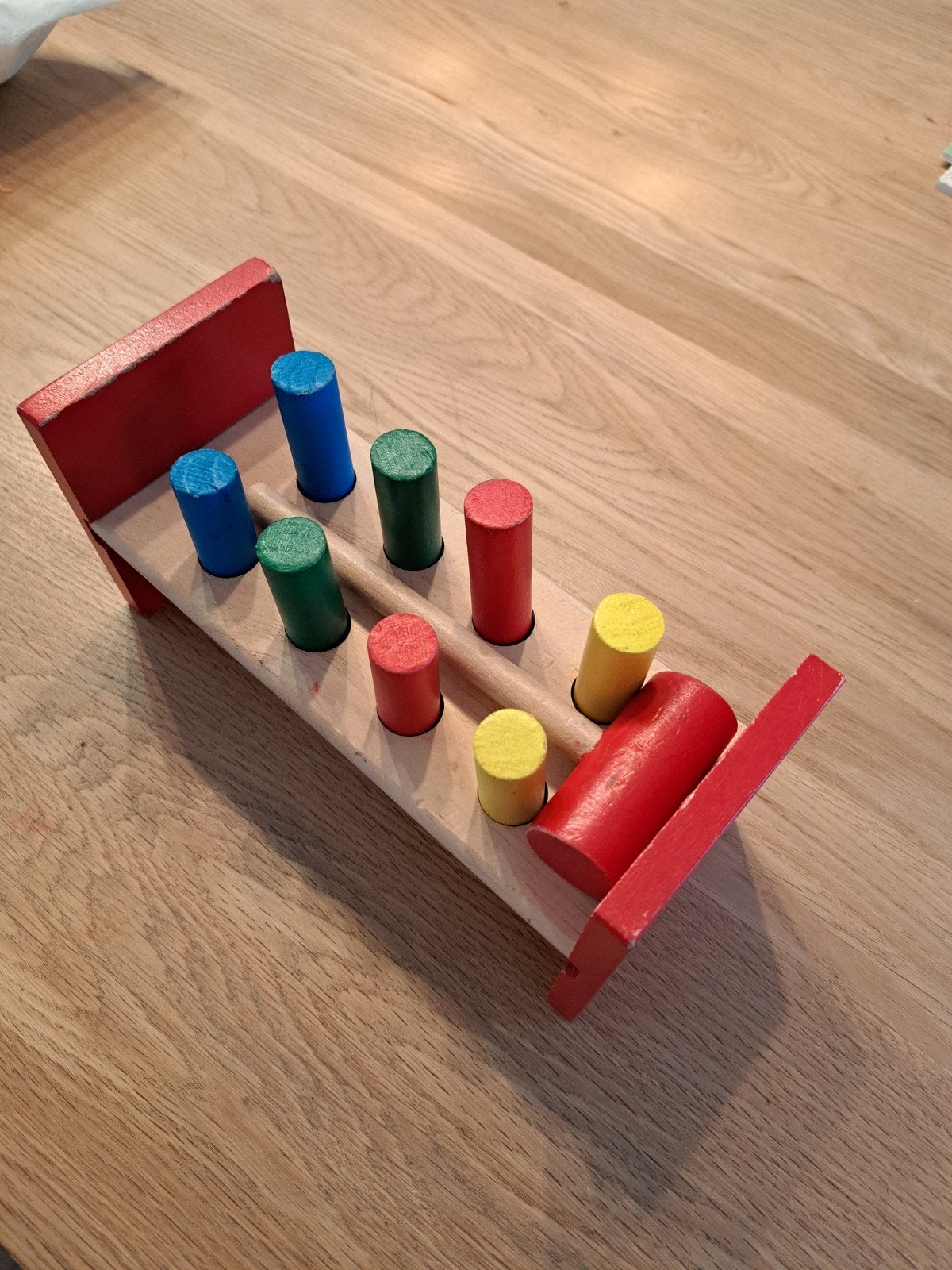 Houten hamertje tik speelgoed met gekleurde pinnen, Kinderen en Baby's, Ophalen, Gebruikt