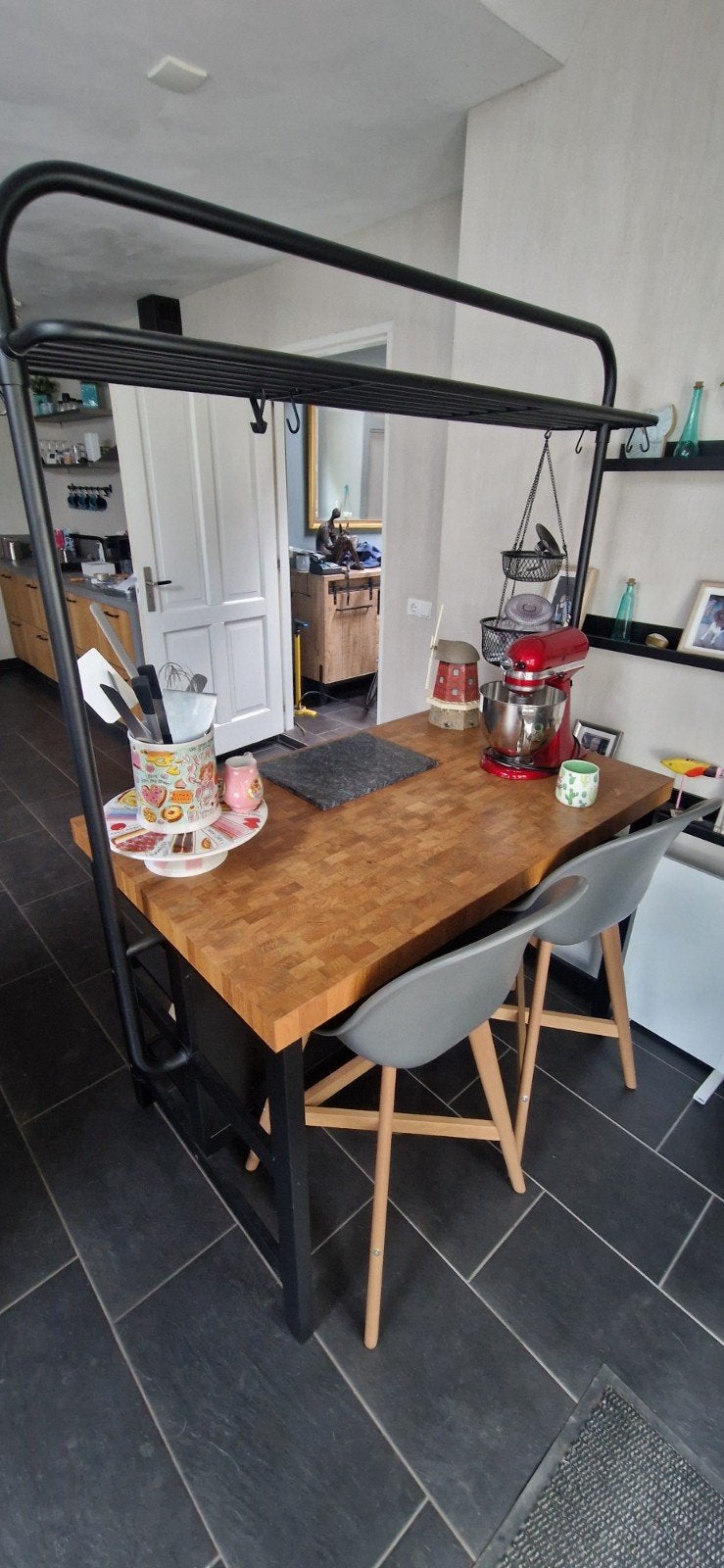 Mooi keuken eiland met 2 bar krukken, Ophalen, Hout, Bruin, Overige typen