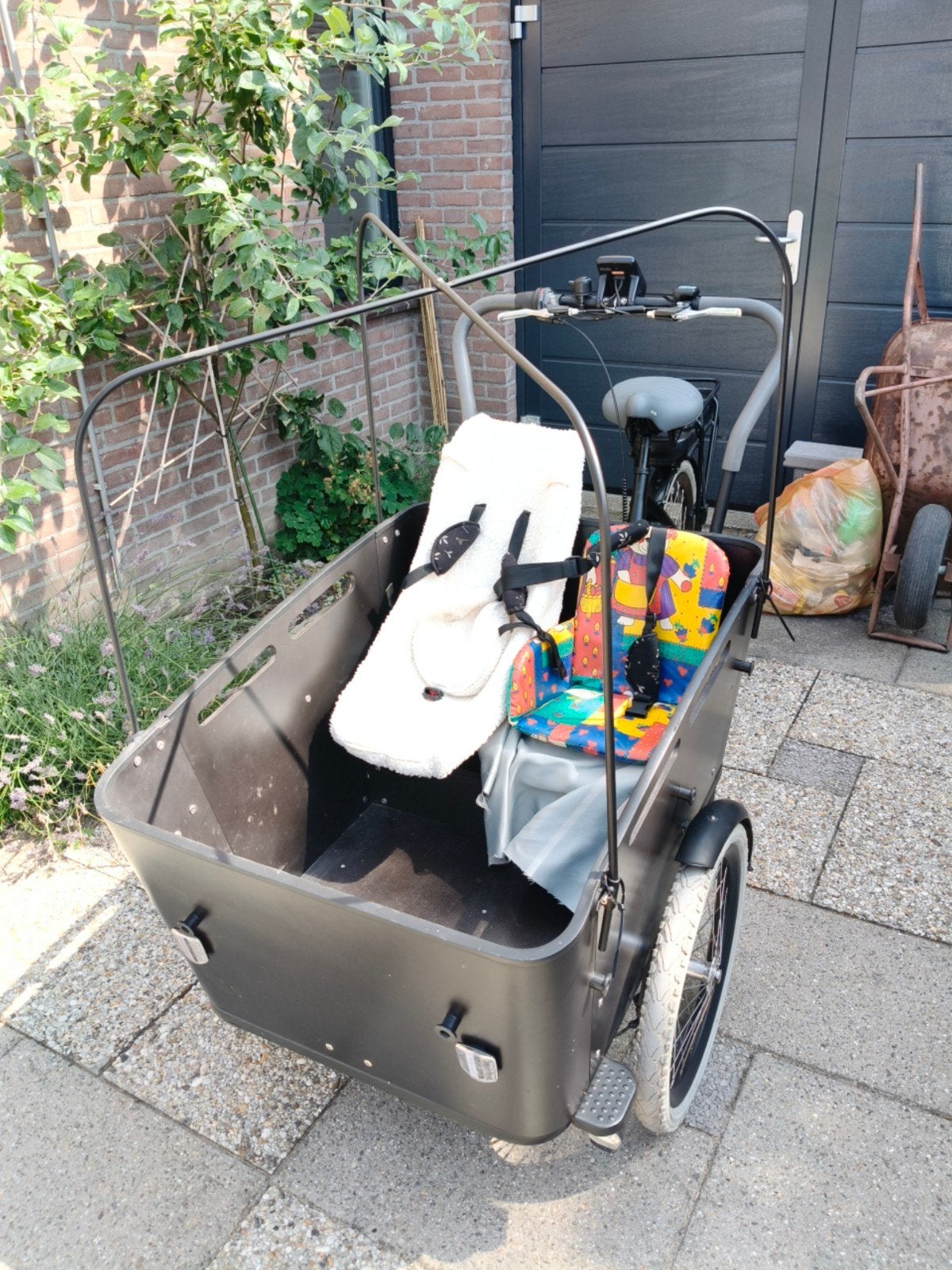 Vogue Carry 3 bakfiets, 4 kinderen of meer, Elektrisch, Zo goed als nieuw, Ophalen
