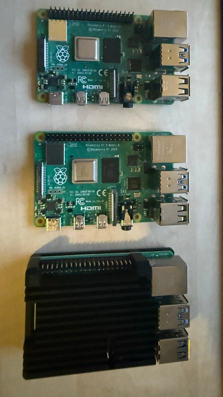 Raspberry Pi 4 Model B - 4GB RAM - Inclusief koeling, Computers en Software, Desktop Pc's, Zo goed als nieuw, Minder dan 2 Ghz