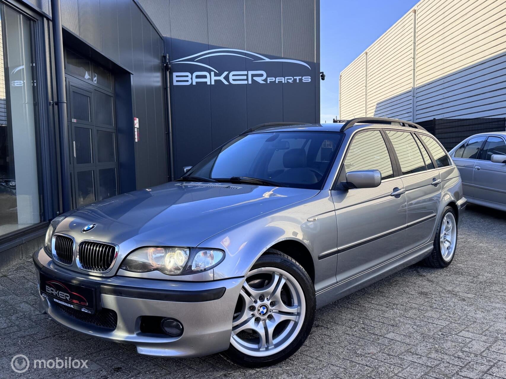 BMW 3-serie Touring 325i ~ M-Pakket ~ Xenon ~ Leder ~, Auto's, Automaat, Achterwielaandrijving, Gebruikt, 192 pk