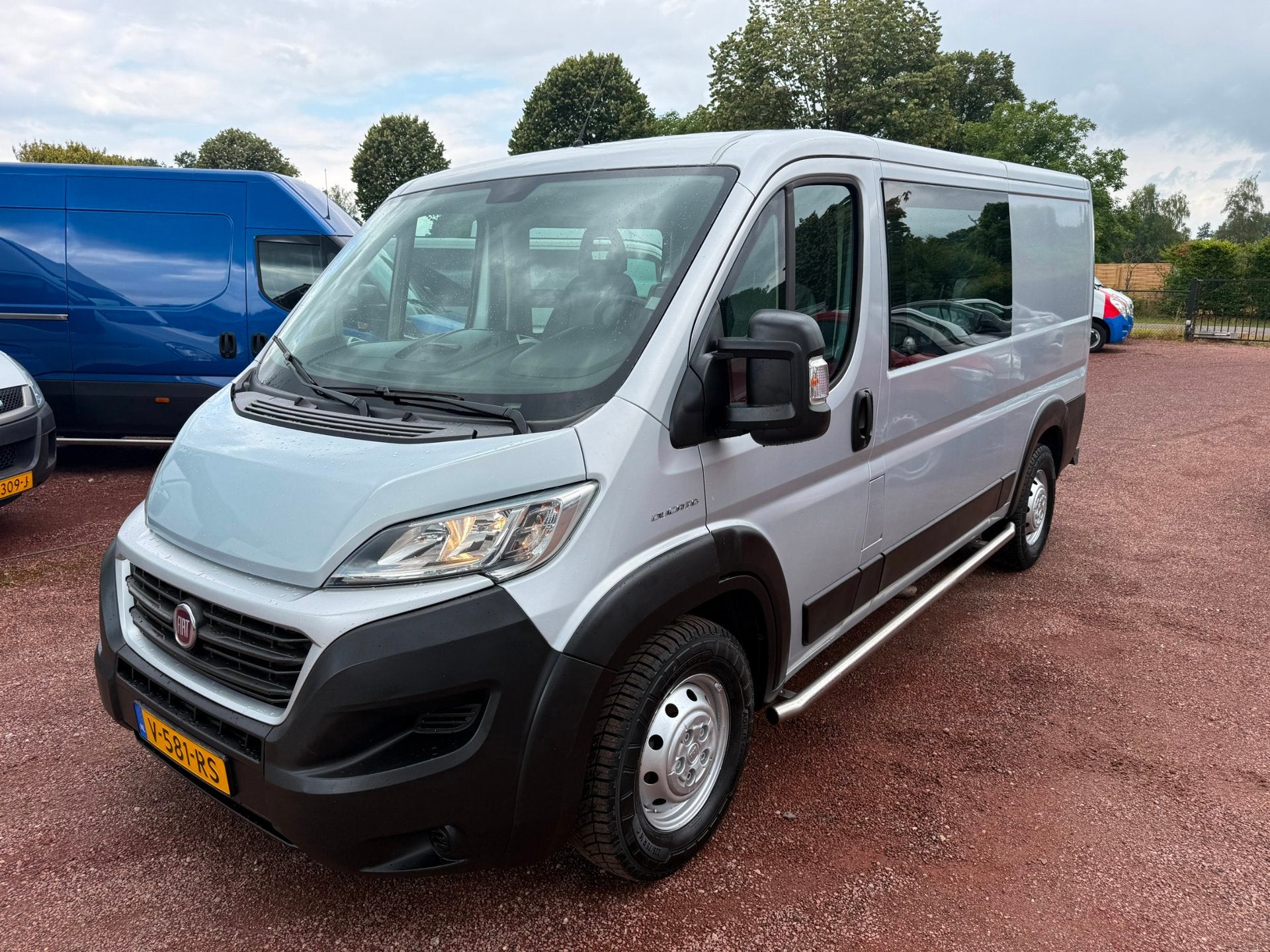 Fiat Ducato 35H 2.3 EURO 6 L2H1 DC 3000kg Trekgewicht, Auto's, Voorwielaandrijving, Euro 6, 3000 kg, Origineel Nederlands
