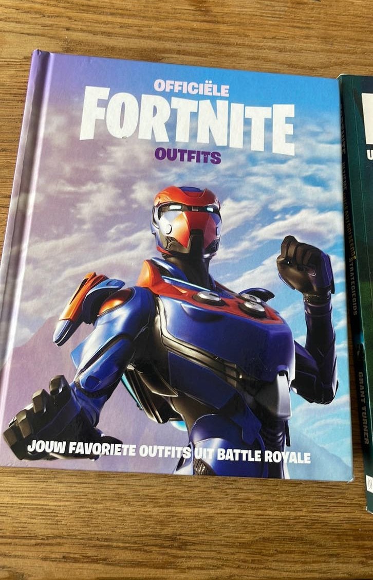 Officiele Fortnite outfits, Ophalen of Verzenden, Zo goed als nieuw